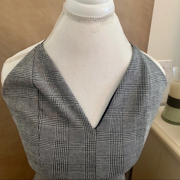 Grey V-Neck Dress - Picture 2 of 5